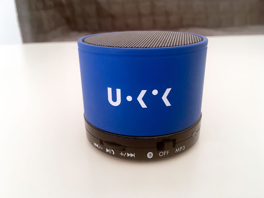  Advertising speaker with print